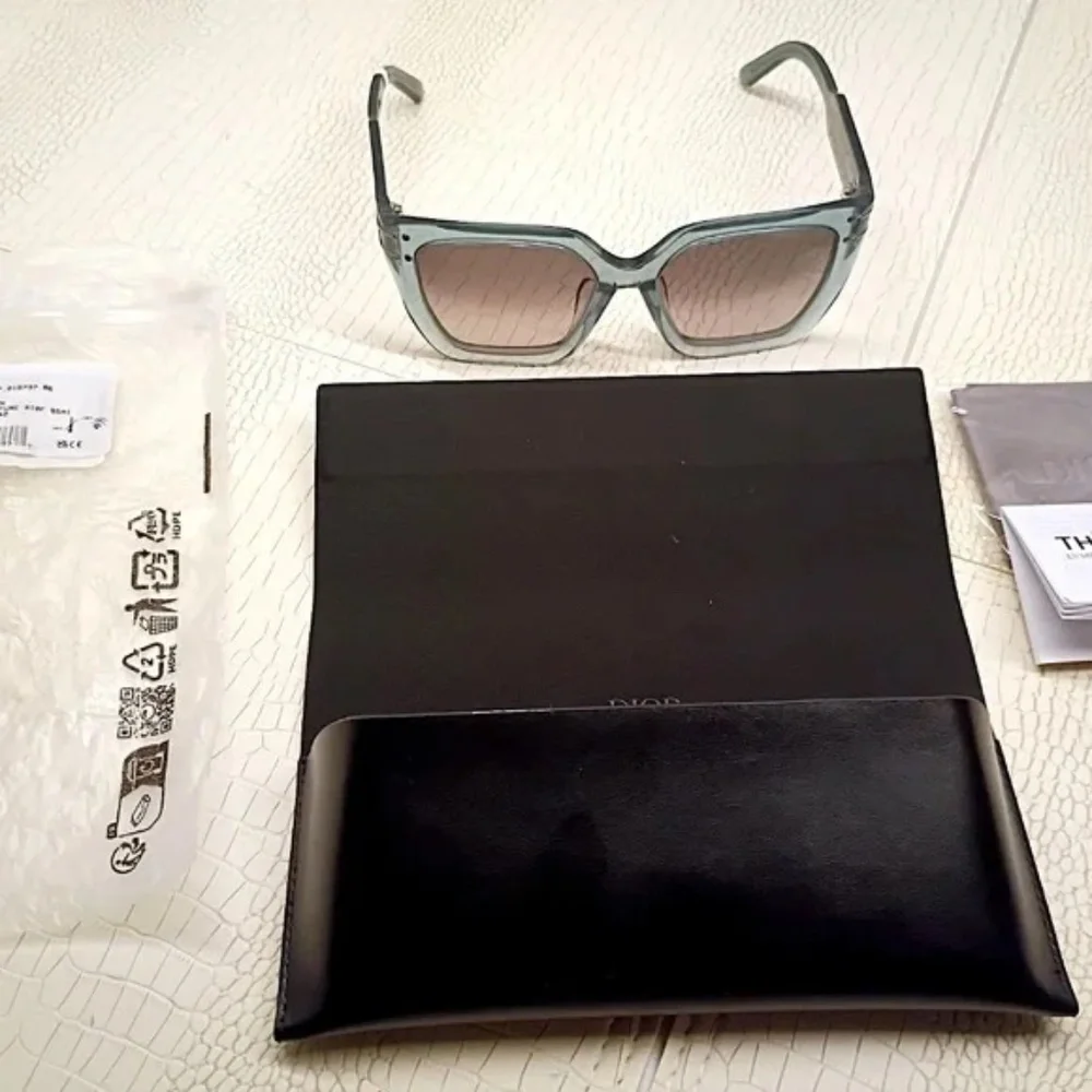 💋 Dior Sunglasses